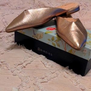 Birdie's The Swan in Gold sz11 Womens